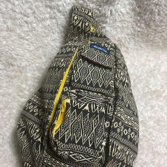 Kava Sling back Rope Backpack Batik Black White Print. - Picture 6 of 10